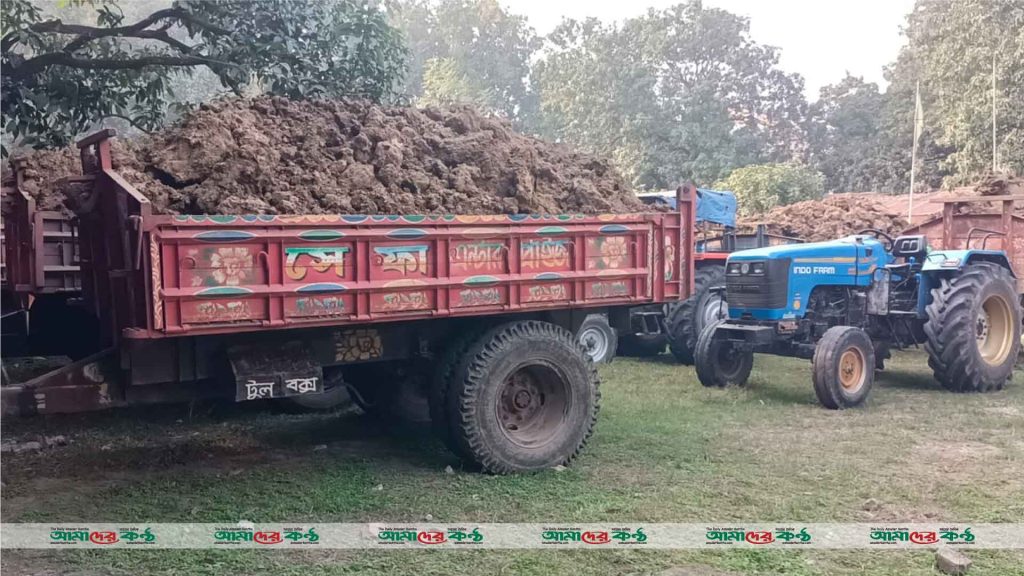  মধ্যরাতে মাটিভর্তি ট্রাক্টরসহ ভূমিদস্যুদের আটকে থানায় দিলো শিক্ষার্থীরা