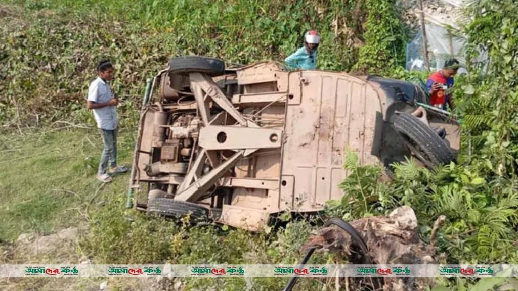 আমতলীতে সড়ক দুর্ঘটনায় ২ জন নিহত